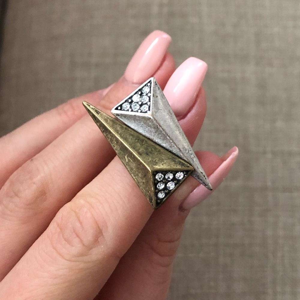 Pair of Gold & Silver Rings - Picture 1 of 8